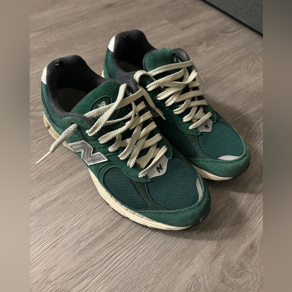 New Balance 2002R Green